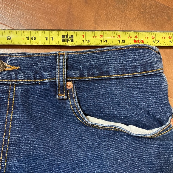 Levis Signature Gold relaxed denim - Picture 11 of 13